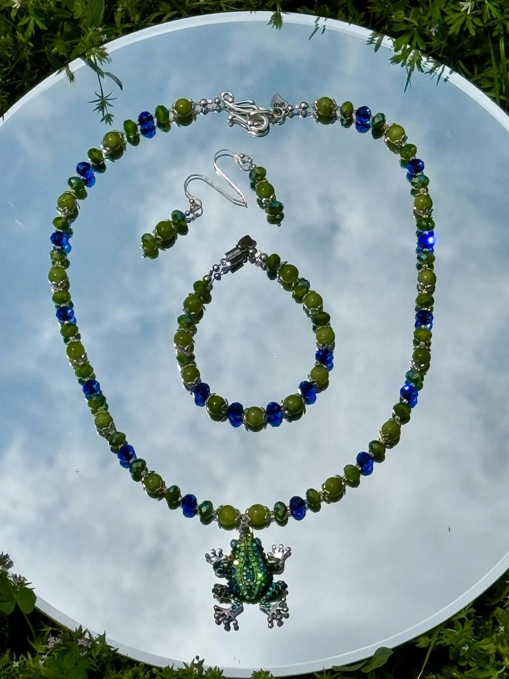 FROG! Jade & Glass Necklace, Bracelet & Earring Set - Little More Green - Picture 4 of 4